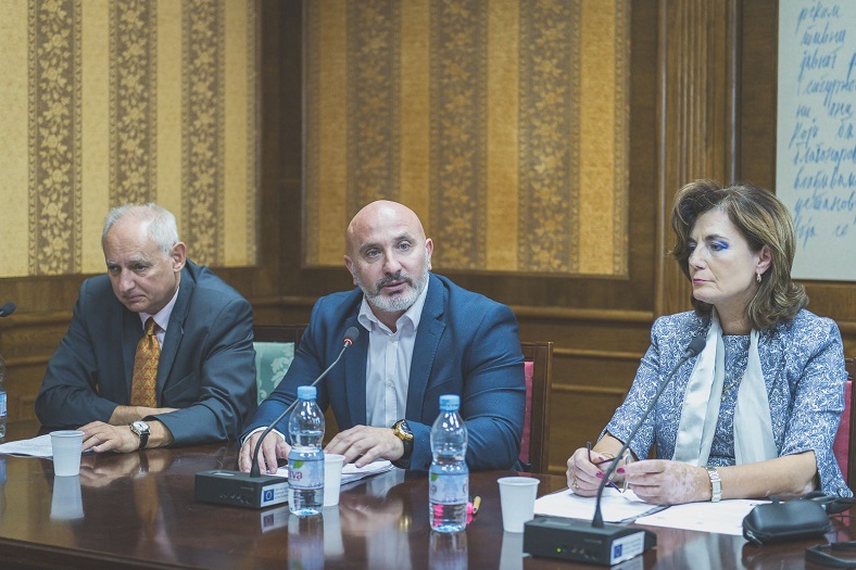 SPONTANA OKUPLJANJA I COVID: IZJAVA ČLANA SAVJETA